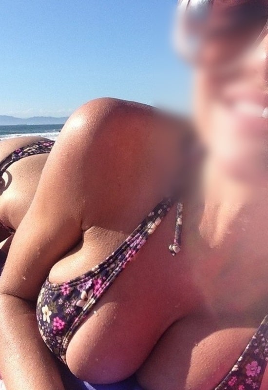 Hannah - Jolie Nudiste